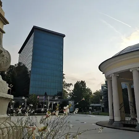 Апартаменты Park 16 Рогашка Слатина